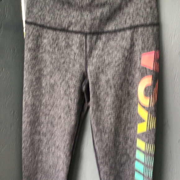 Victoria Secret Workout leggings Size Medium - Picture 3 of 9
